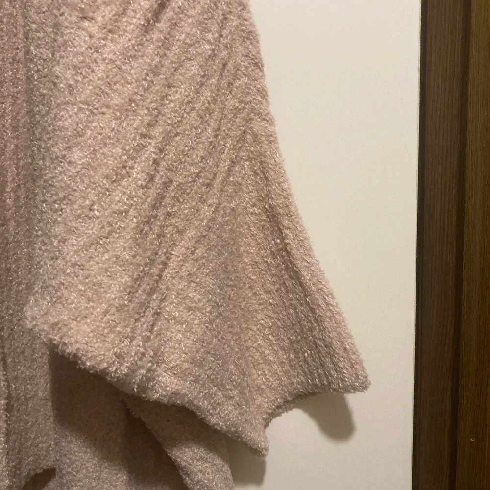 Barefoot Dreams Cardigan shrug - Picture 3 of 4